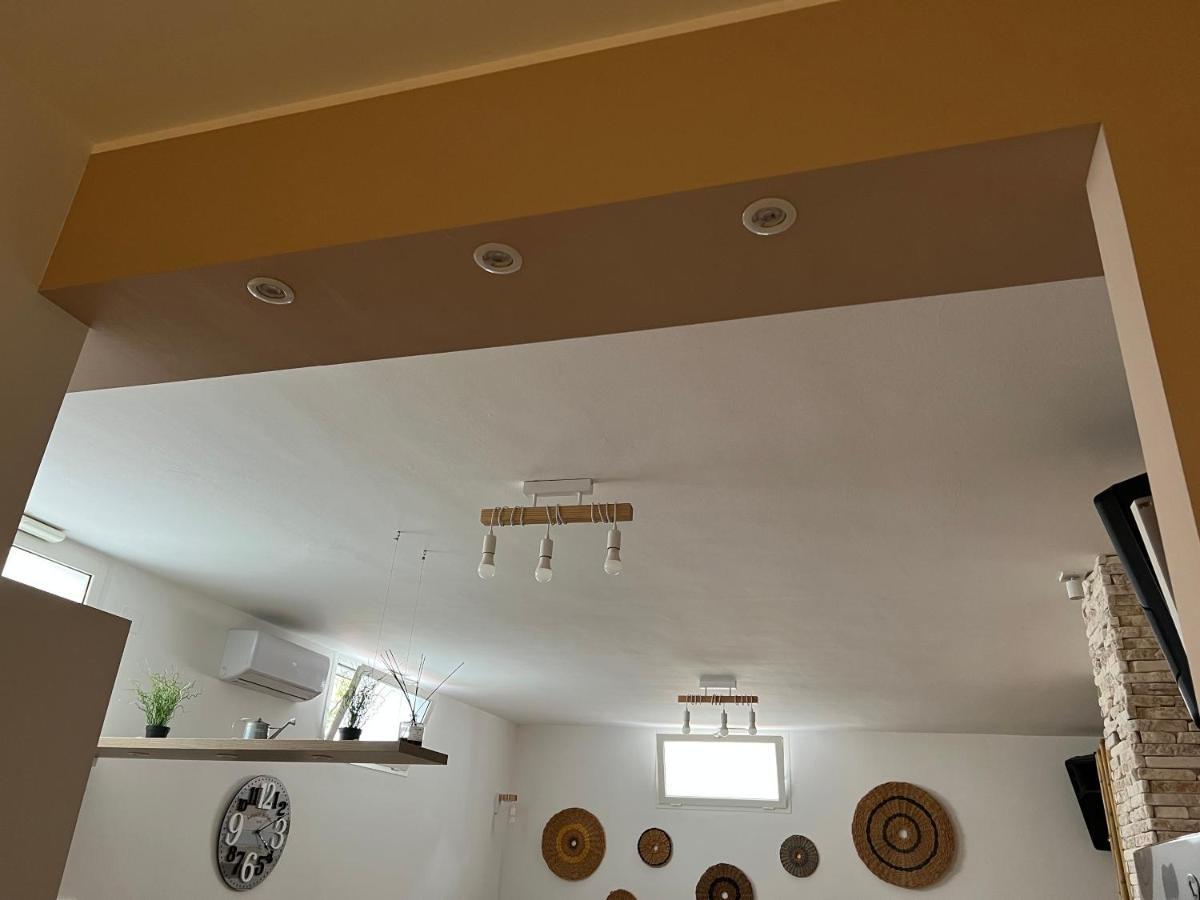 Tavernetta Open Space Apartment Specchia Luaran gambar